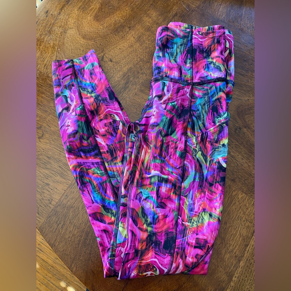 Lululemon Fast and Free HR tight 25” size 0